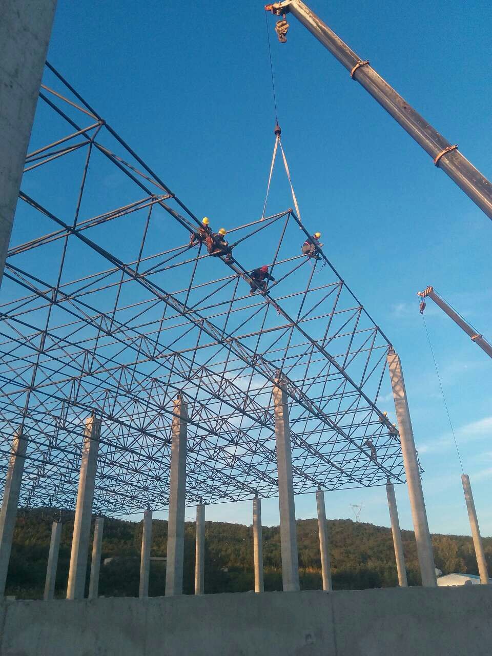 潞城汪清物流园网架